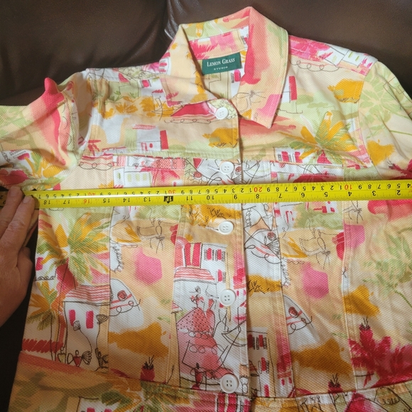 💰⏳️LemonGrass Studio funky artistic jacket cut similar to Jean jacket SM - Picture 10 of 11
